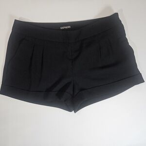 Express Shorts Womens Size 10 Black Pleated Chino Bermuda Rolled Hem Summer Goth